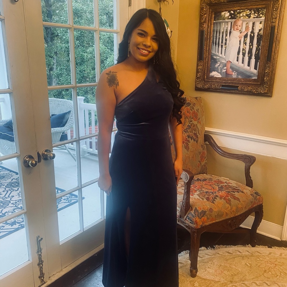 Ash blue, velvet fabric, one shoulder dress! Very beautiful! Only used once!